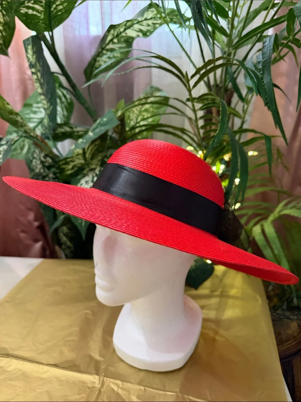 Vintage Elegant Red Wide-Brim Women's Sun Hat with Black Band